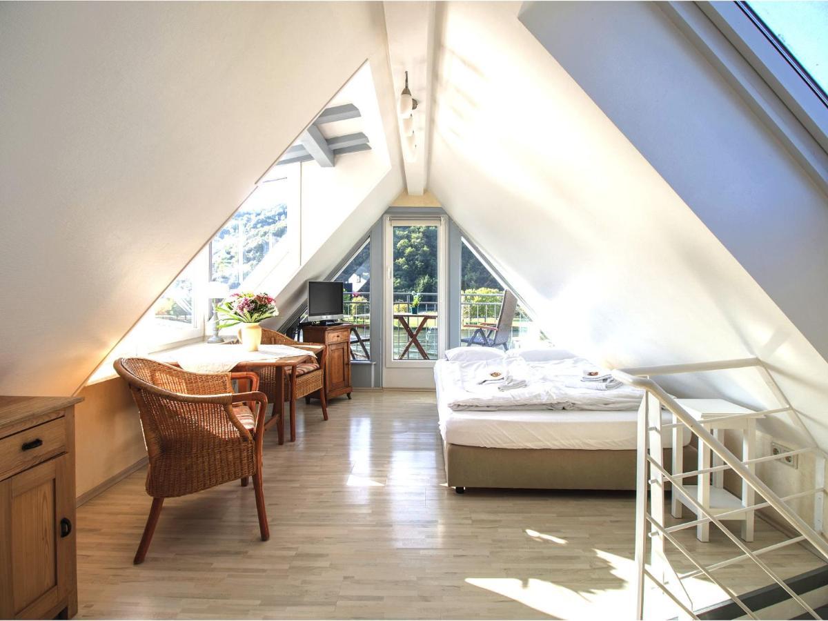 Ferienhaus Bullay Ngoại thất bức ảnh